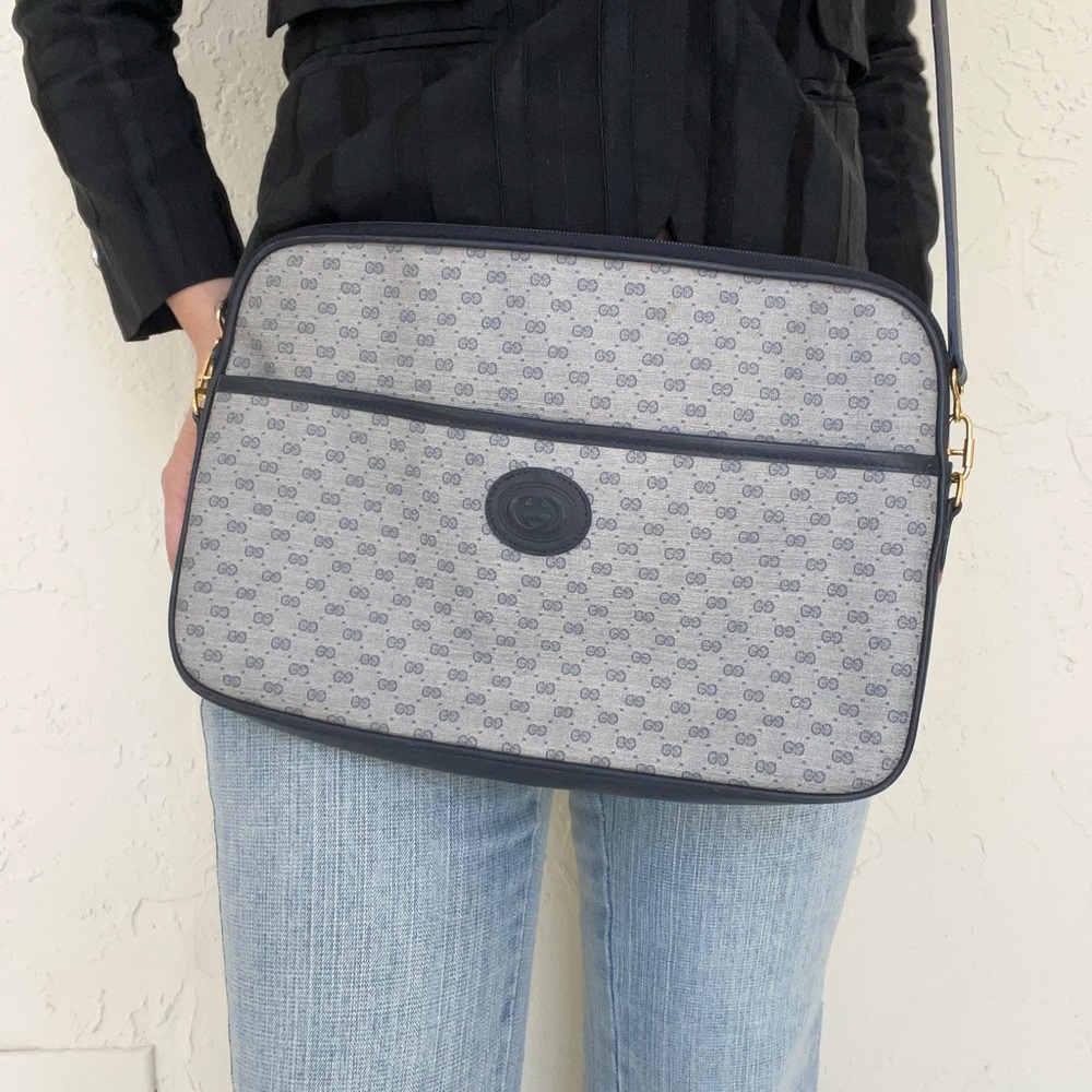 Vintage Gucci Shoulder Clutch Bag